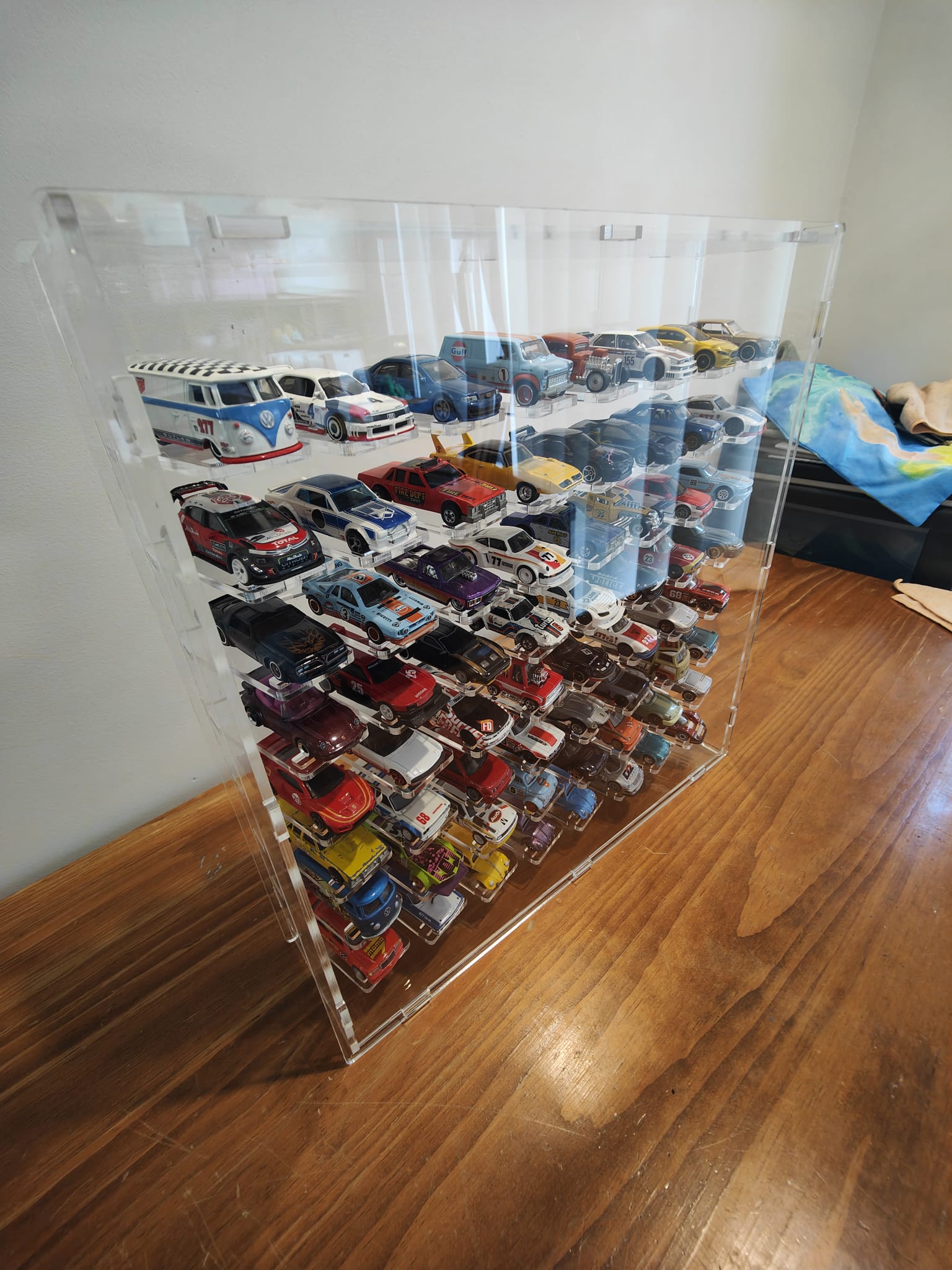 Acrylic display case 8x8 Display case