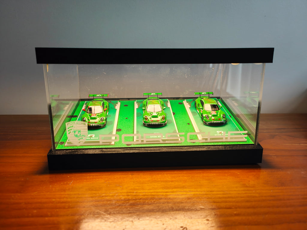 3 X diorama car Rexy display case.